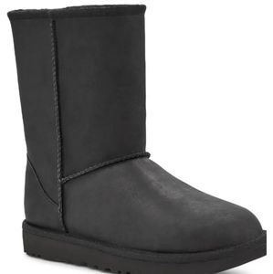 UGG Classic Short Leather Water Resistant Boot